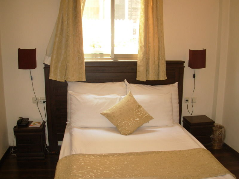The Little House In Bakah Hotell Jerusalem Eksteriør bilde
